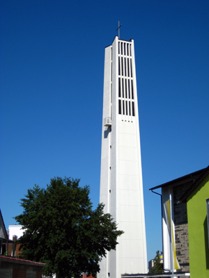 Kirchturm der katholischen Kirche Winnenden
